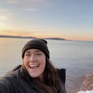 Meet your Posher, Maria